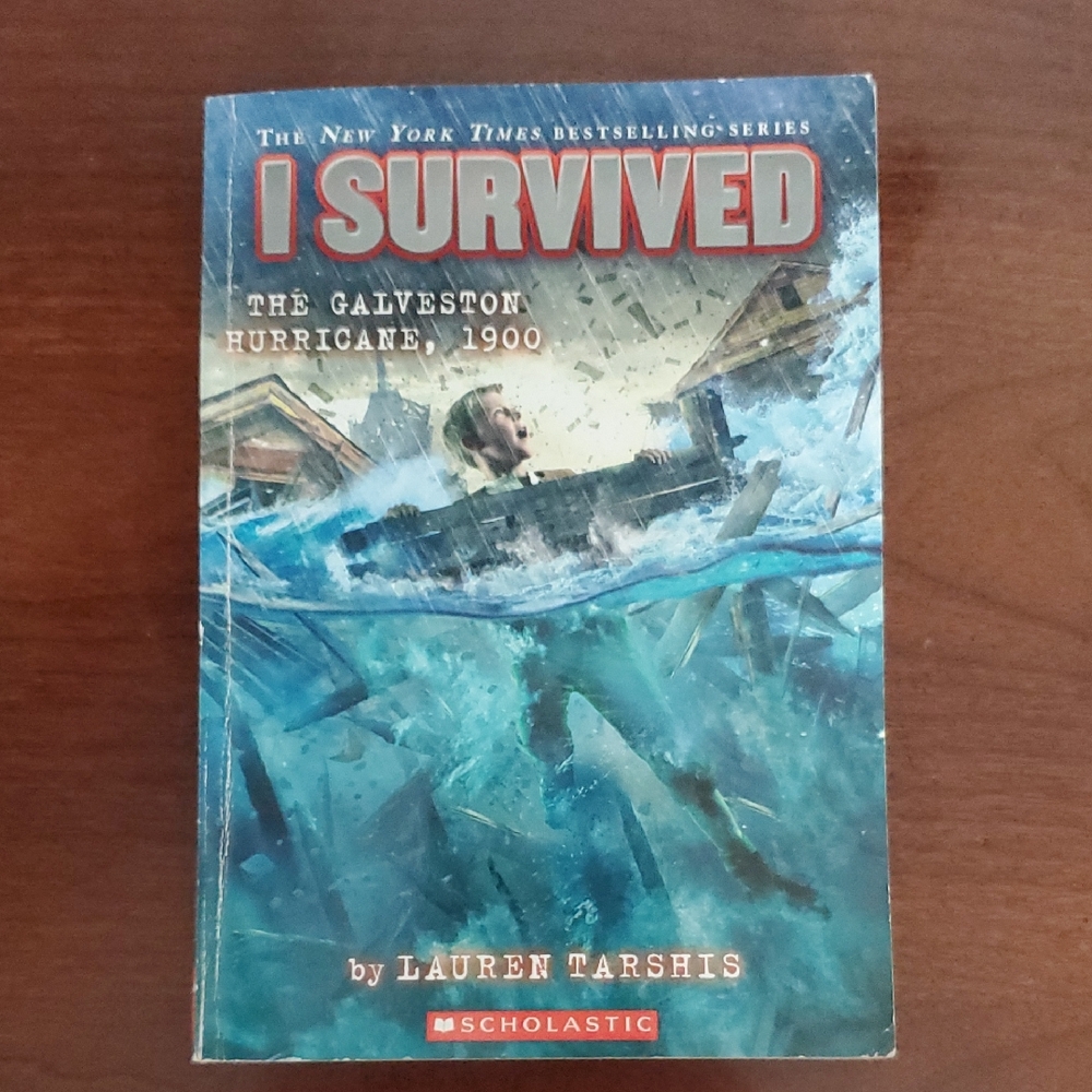 Scholastic I Survived: The Galveston Hurricane, 1900 - Blue and Gray Cover